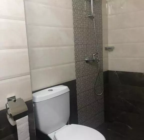 Majatalo Toni's Guest House