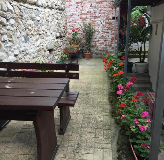 Pension Toni's Guest House