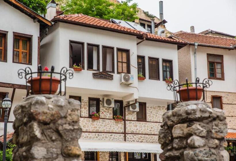 Pension Toni's Guest House