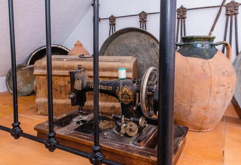 Pension Toni's Guest House