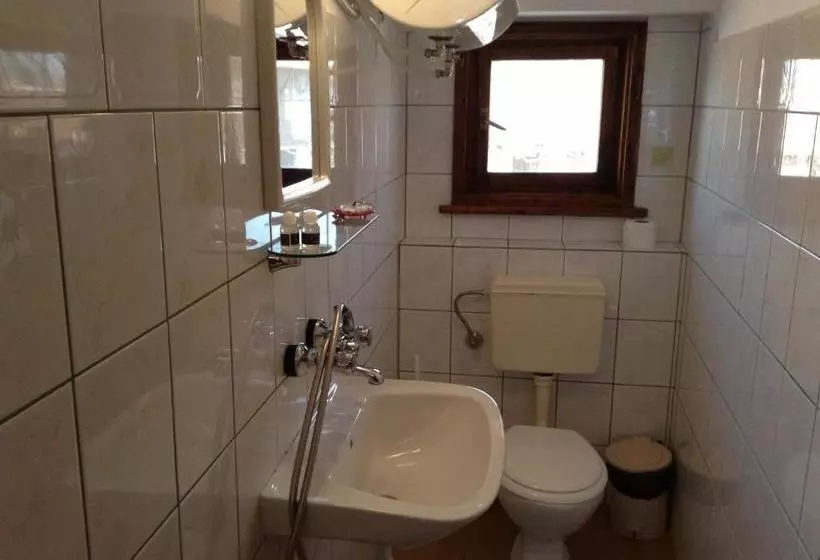 ペンション Vanda Guest House