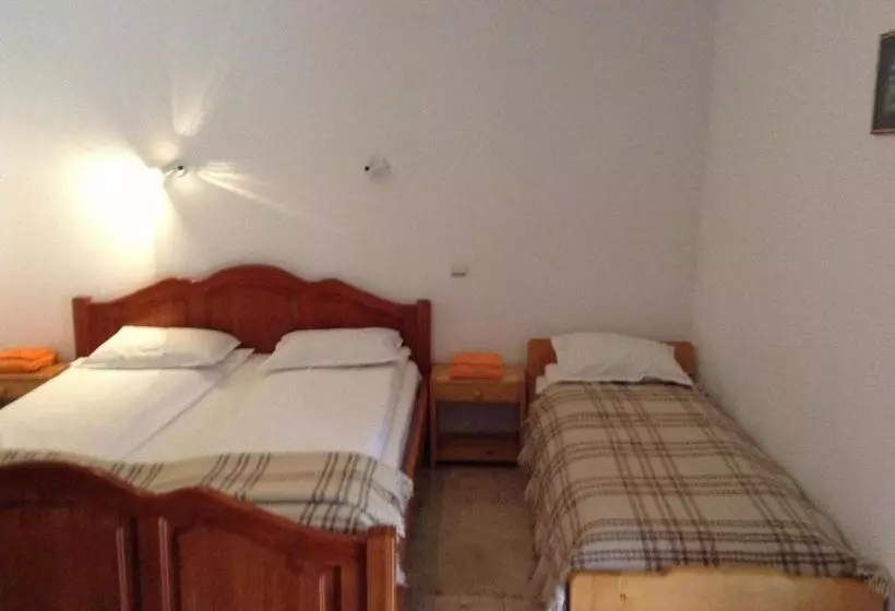 ペンション Vanda Guest House