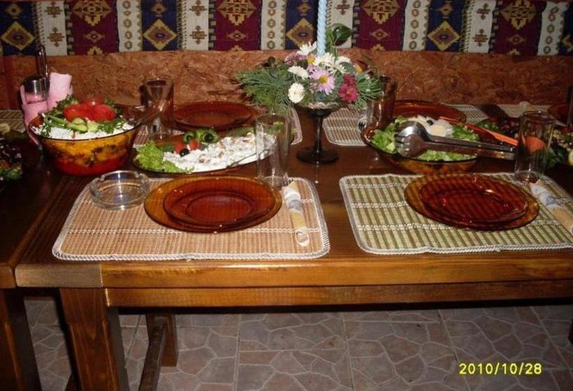 פנסיון Veselata Guest House