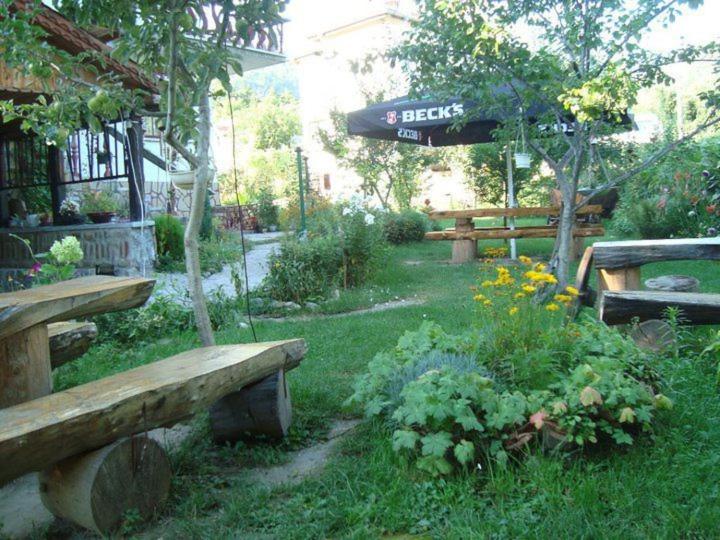 פנסיון Veselata Guest House