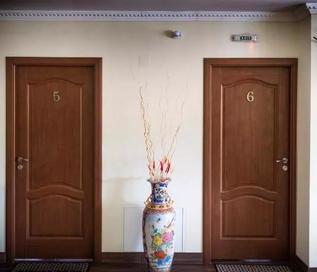 Pensiunea Un Baiat Si O Fata