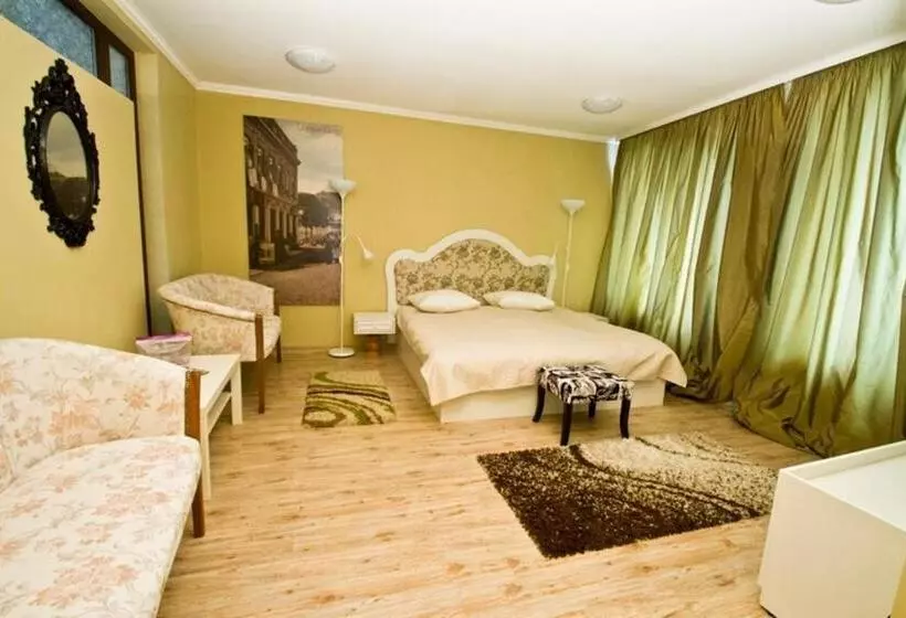 Pensiunea Un Baiat Si O Fata