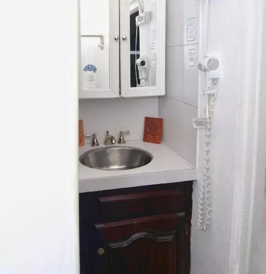 Retkeilymaja Rainforest Haven Inn