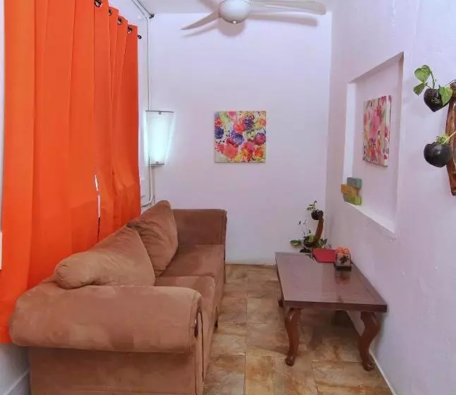 Retkeilymaja Rainforest Haven Inn