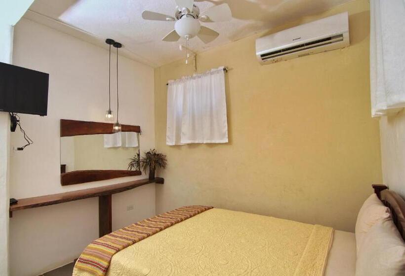 ユースホステル Rainforest Haven Inn