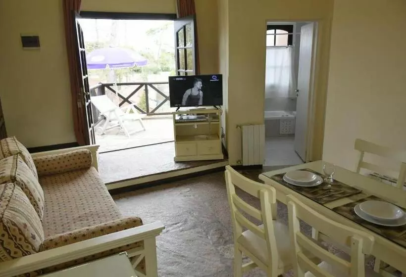 Apart Hotel Las Hadas Carilo