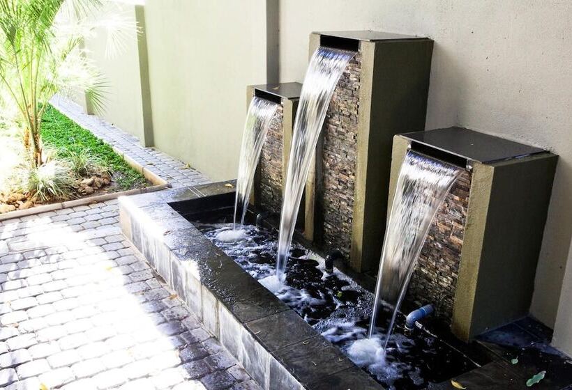 Hillside Executive Accommodation