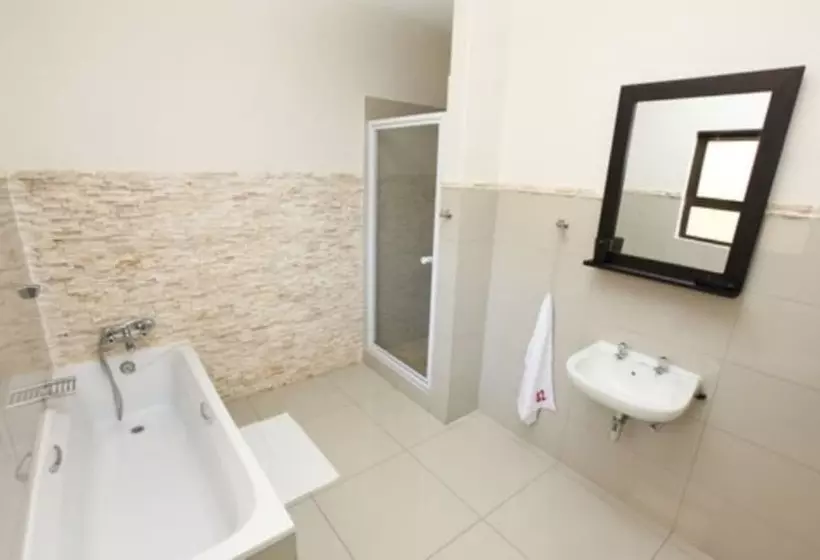 Hillside Executive Accommodation