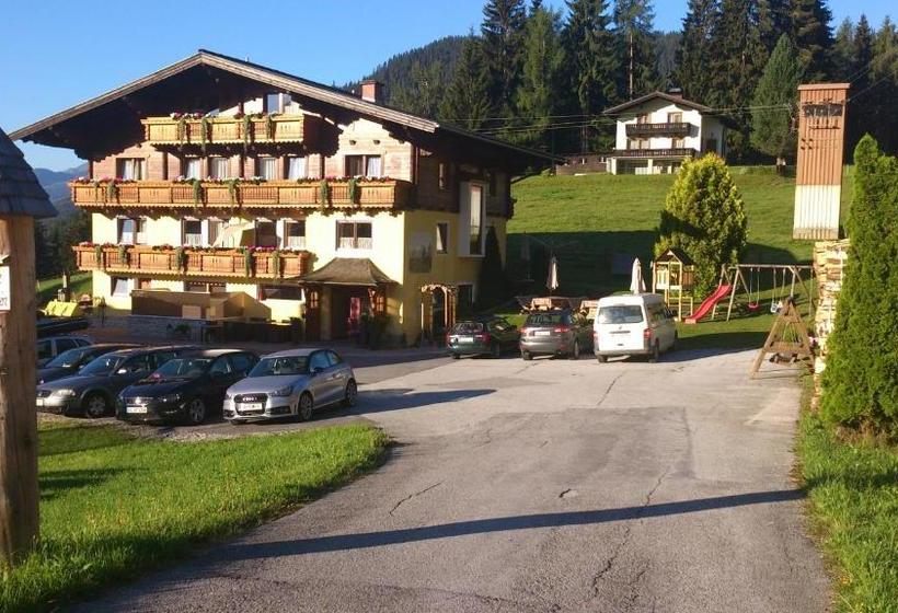 Hotel Feriengut Lackenhof