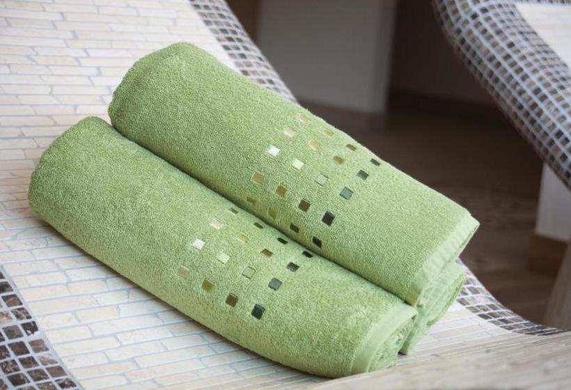 Hotel Feriengut Lackenhof