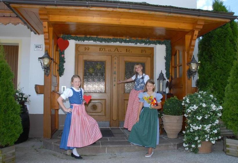 Hotel Feriengut Lackenhof