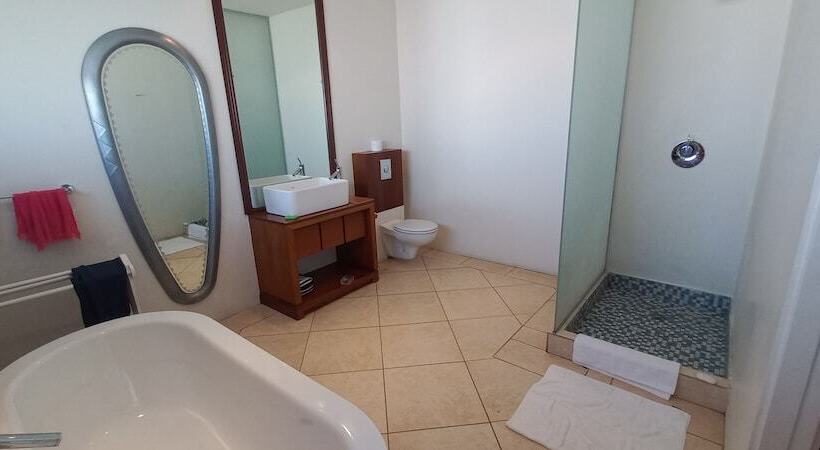 פנסיון Bentley On The Beach