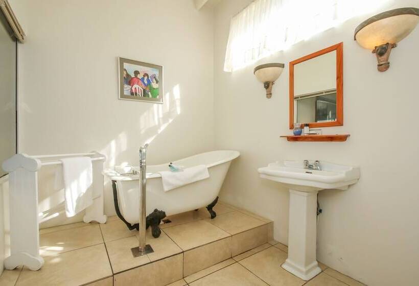 פנסיון Bentley On The Beach