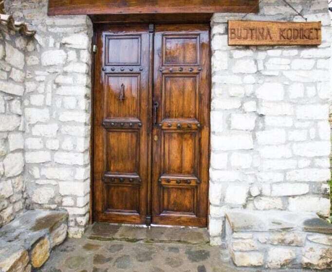 پانسیون Bujtina Kodiket Guesthouse