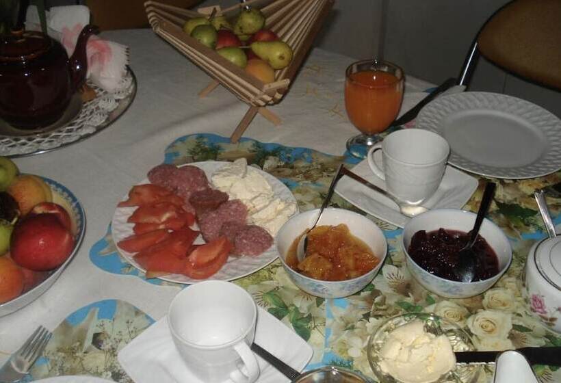 پانسیون Bujtina Kodiket Guesthouse