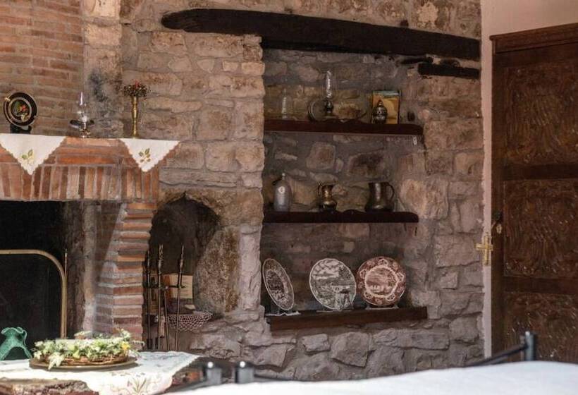 پانسیون Bujtina Kodiket Guesthouse