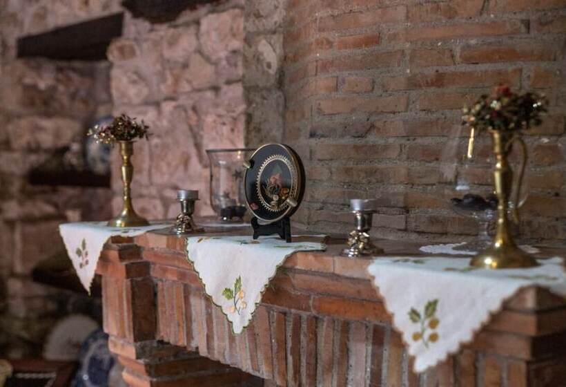 پانسیون Bujtina Kodiket Guesthouse