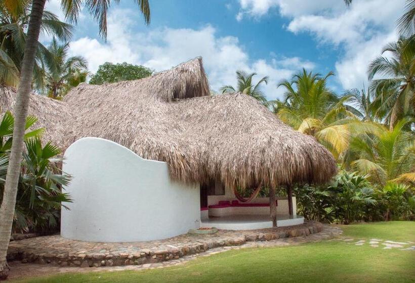 پانسیون Casalina