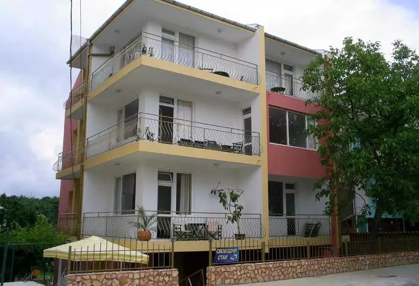 Majatalo Kazlarov Guest House
