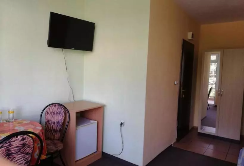 Majatalo Kazlarov Guest House