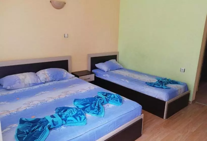 Majatalo Kazlarov Guest House
