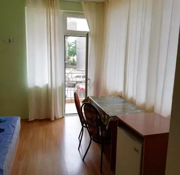 Majatalo Kazlarov Guest House