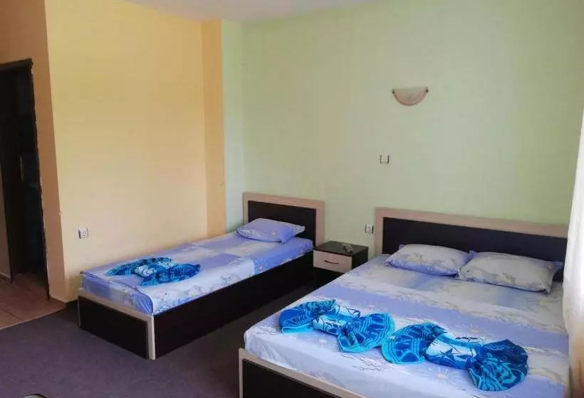 Majatalo Kazlarov Guest House