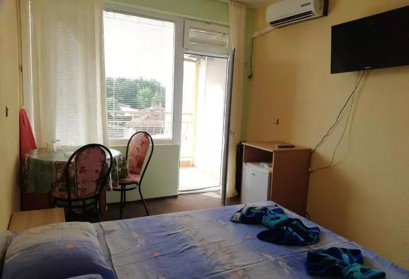 Majatalo Kazlarov Guest House