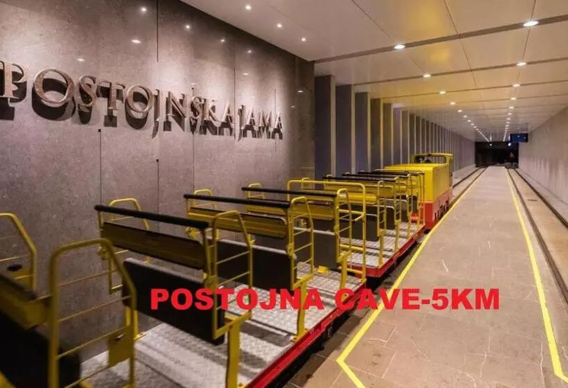 پانسیون Rooms Kapelj