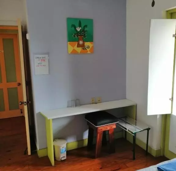 پانسیون Villa Flukers   Economic Rooms