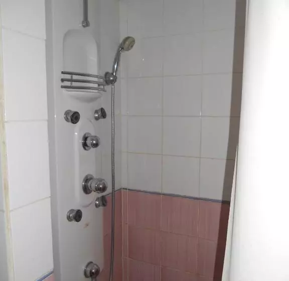 پانسیون Villa Flukers   Economic Rooms