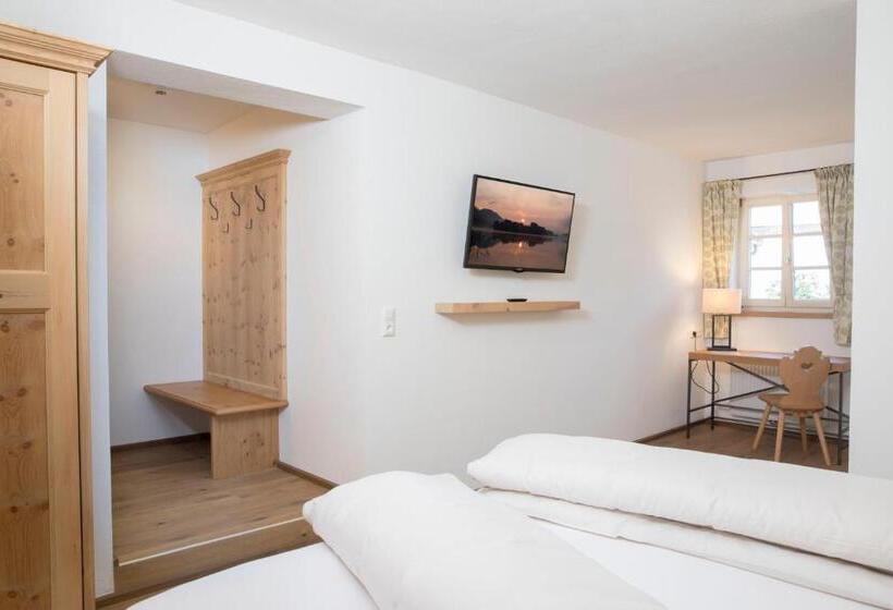 ユースホステル Gasthof Herrnhaus