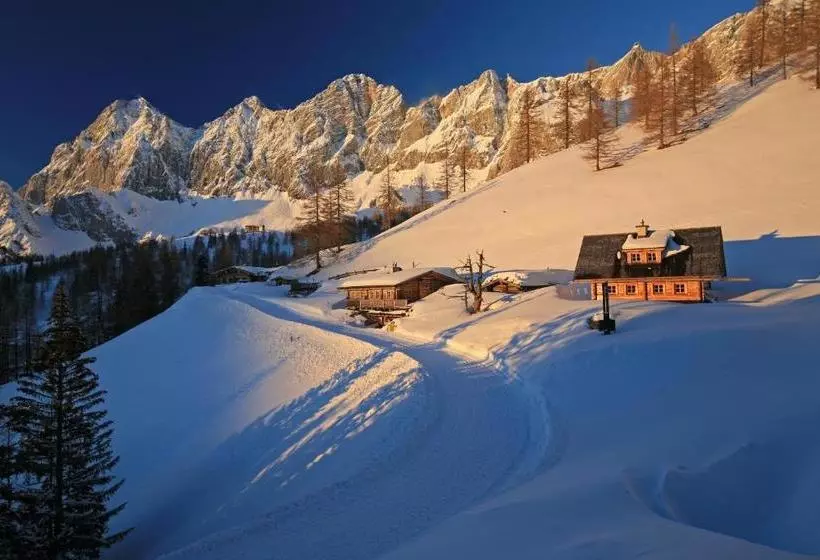 ホテル Linharterhof