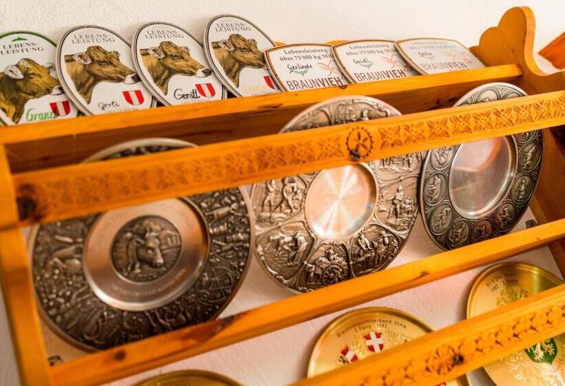 فندق Linharterhof