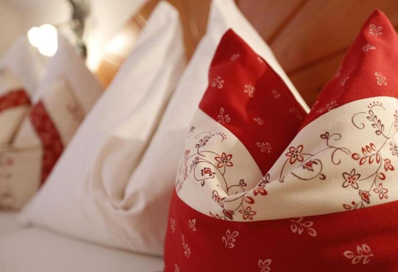 فندق Linharterhof