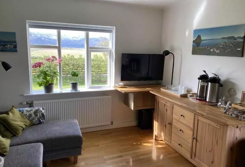 هتل Sudur Bár Guesthouse