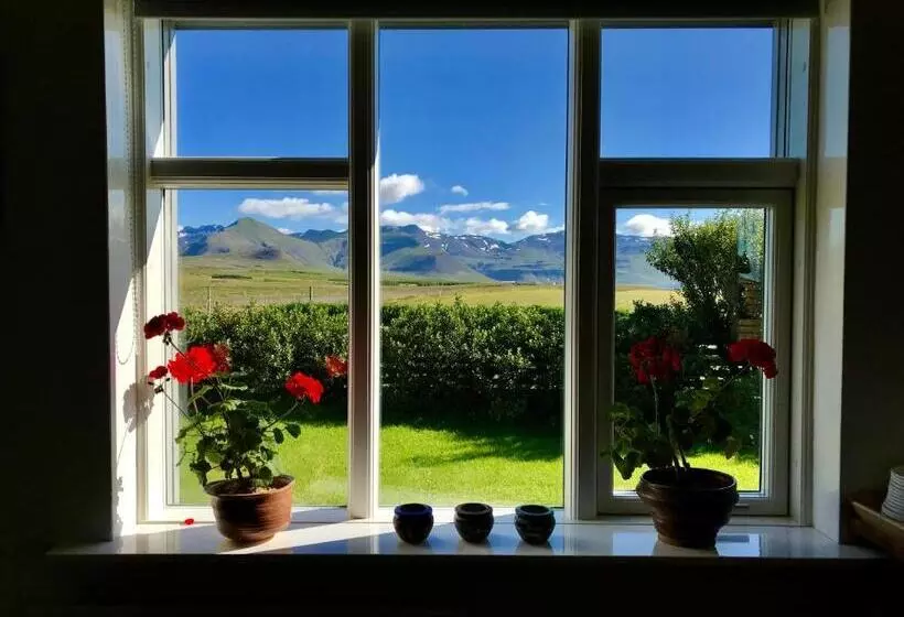 هتل Sudur Bár Guesthouse
