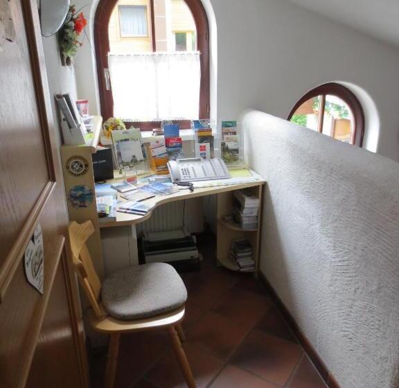 膳宿费 Alpenhäusl