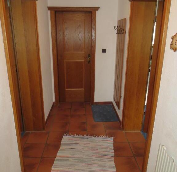 膳宿费 Alpenhäusl