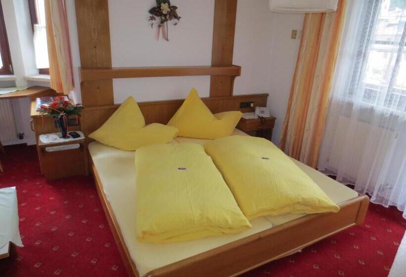 膳宿费 Alpenhäusl