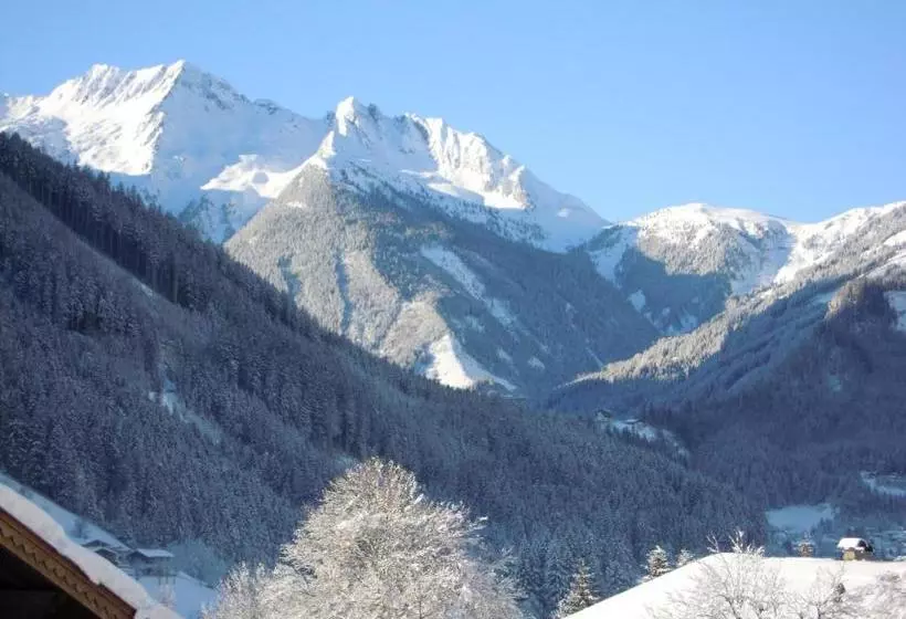 Majatalo Gästehaus Vorderegger