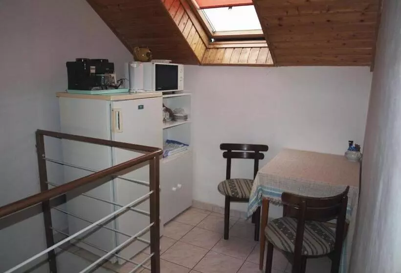 Majatalo újsziget Vendégház