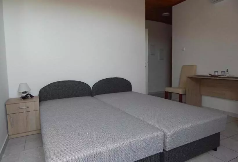 Majatalo újsziget Vendégház