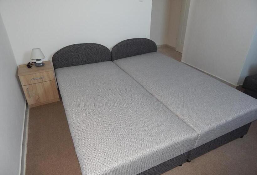 Pensão újsziget Vendégház