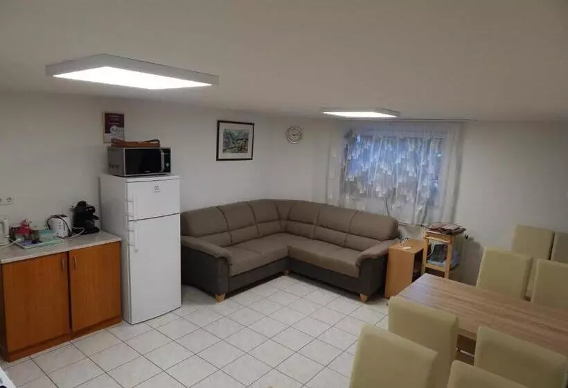 Majatalo újsziget Vendégház