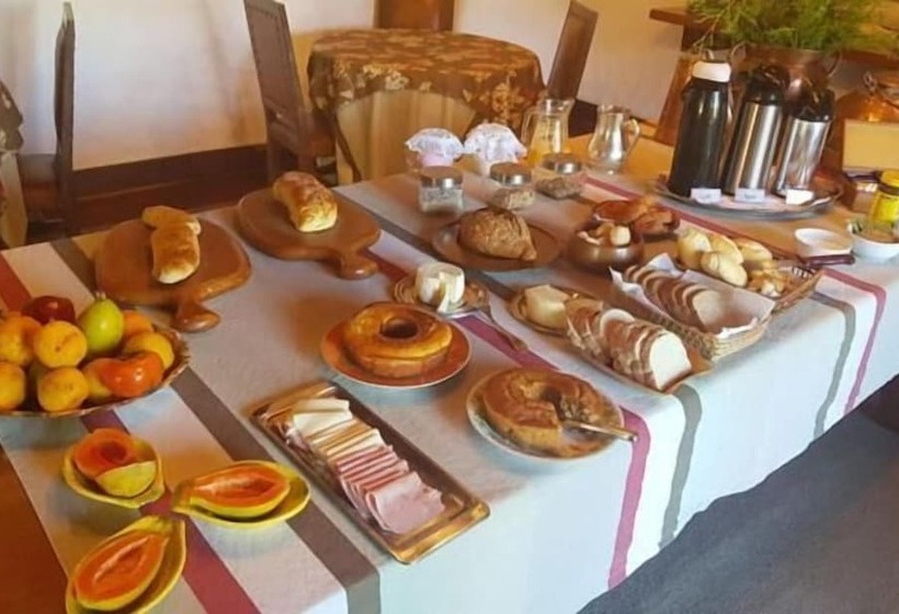 پانسیون Mansão Nacional Inn